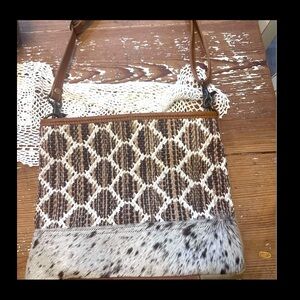 Myra cross body bag